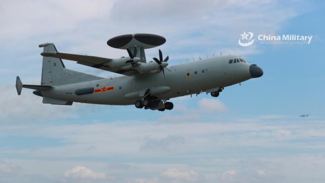 九天无人机将首飞 轰6会“失业”吗 全能无人机挑战传统