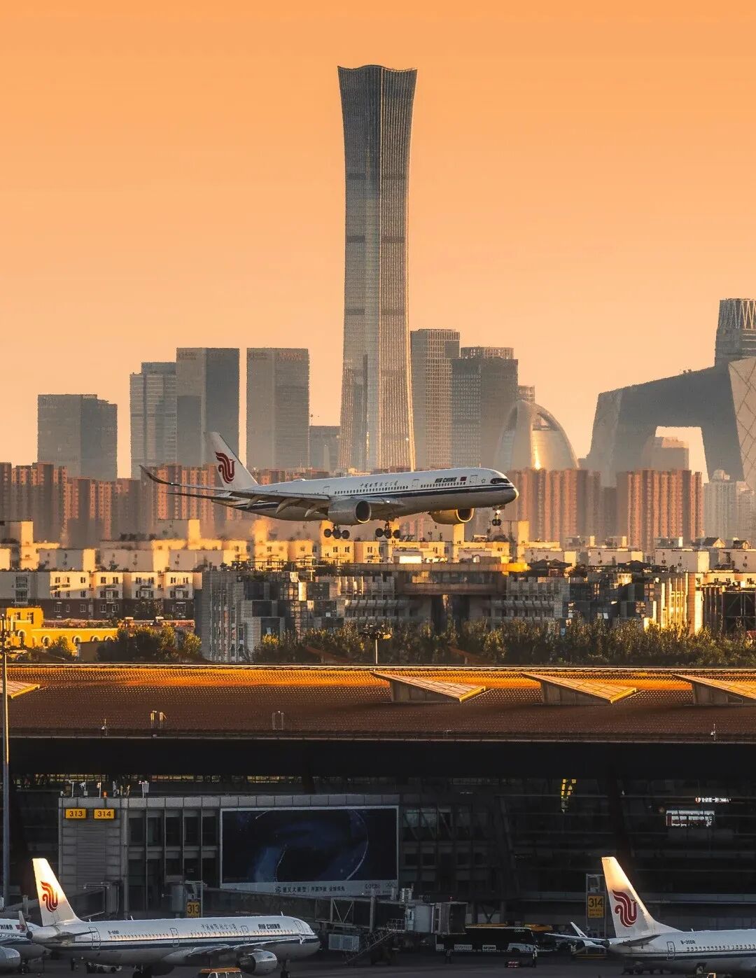 中国尊与飞机(图4)