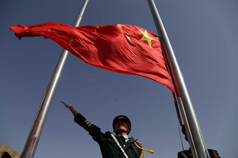 升国旗.jpg